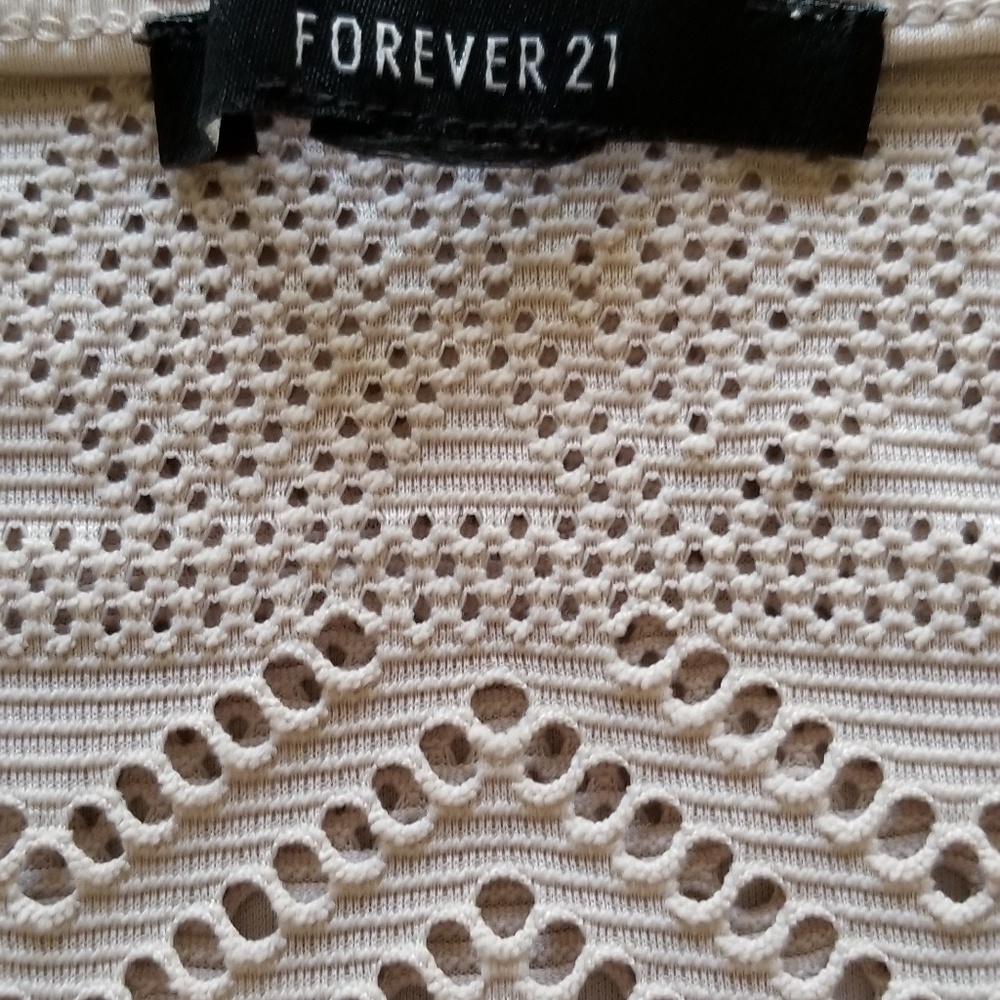 Forever 21 Beige Crop Top - Picture 5 of 5